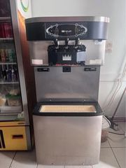 Soft Serve Freezer Taylor model c713-thumb-1