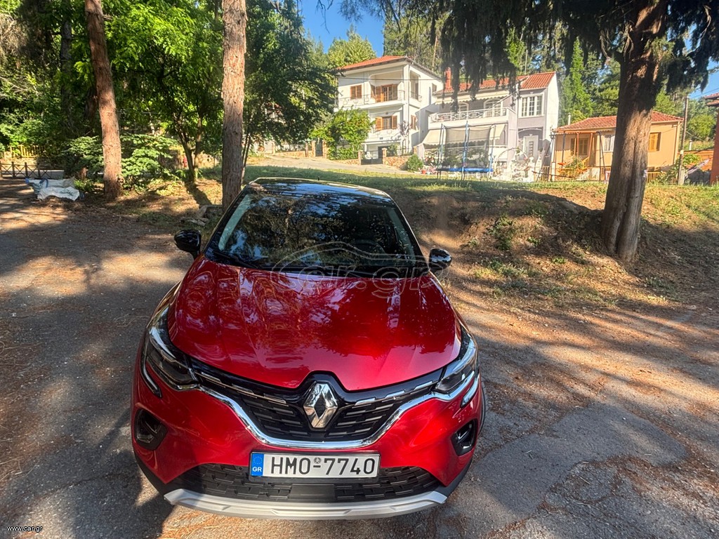 Renault Captur 2023 E tech plug in