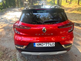 Renault Captur 2023 E tech plug in-thumb-9