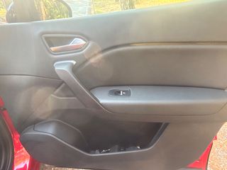 Renault Captur 2023 E tech plug in-thumb-39