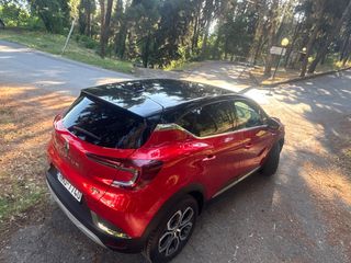 Renault Captur 2023 E tech plug in-thumb-35