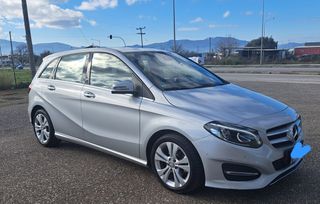 Mercedes-Benz B 180 2014-thumb-2