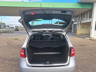Mercedes-Benz B 180 2014-thumb-6