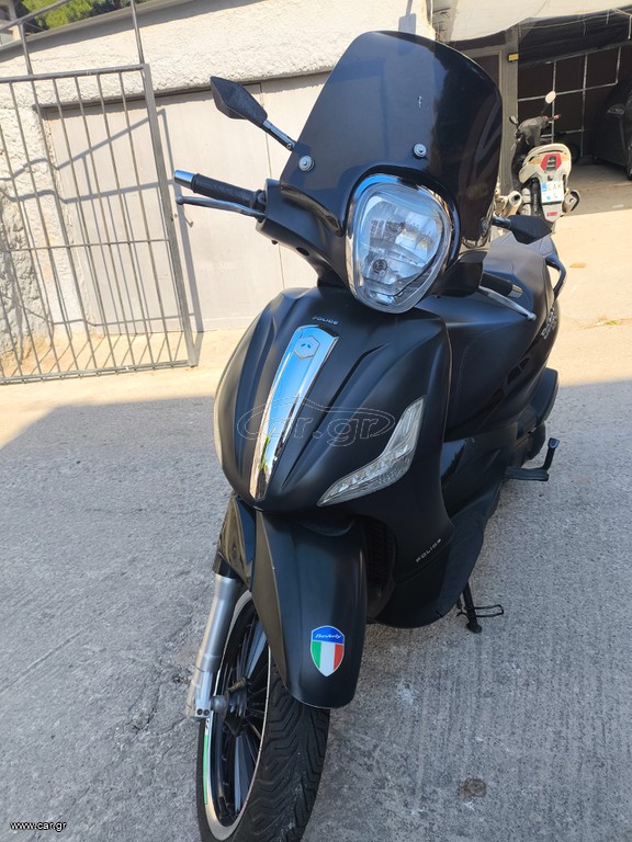Piaggio Beverly 300 2019 BEVERLY 300
