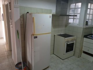 Ψυγείο και κουζίνα