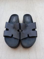Σανδάλια γυναικεία estil