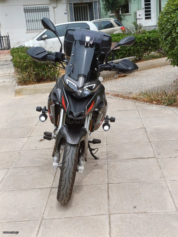 Benelli TRK 251 2023