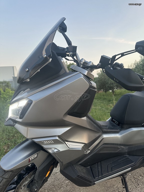 Sym ADX 300 2025