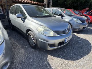 Nissan Tiida 2011-thumb-1