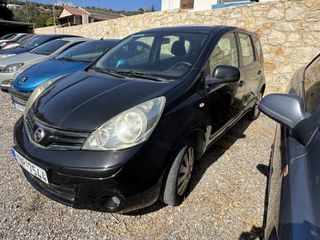 Nissan Note 2011-thumb-12