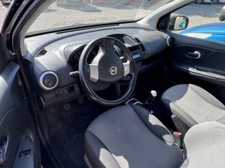 Nissan Note 2011-thumb-15