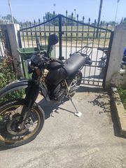 Yamaha XT 550 1981-thumb-4