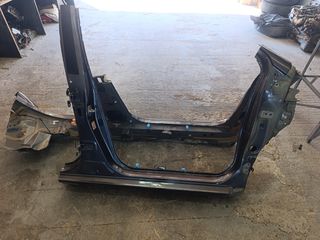 Toyota yaris μασπιές κολώνες-thumb-2
