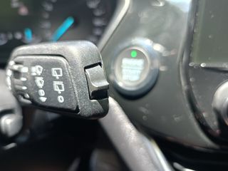 Ford Fiesta 2018 ST LINE-thumb-9