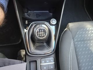 Ford Fiesta 2018 ST LINE-thumb-12