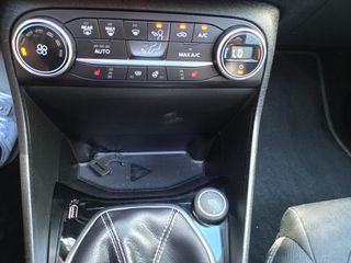 Ford Fiesta 2018 ST LINE-thumb-13