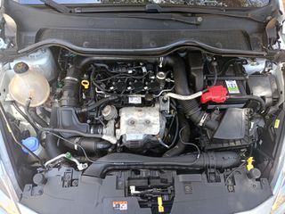 Ford Fiesta 2018 ST LINE-thumb-17