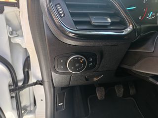 Ford Fiesta 2018 ST LINE-thumb-22