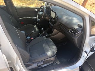 Ford Fiesta 2018 ST LINE-thumb-26