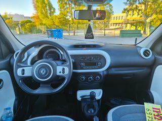 Renault Twingo 2017 Turbo-thumb-10