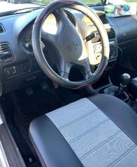 Mitsubishi Carisma 2004 classic
