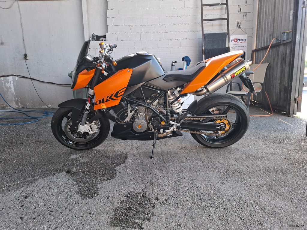 KTM 990 Super Duke 2011