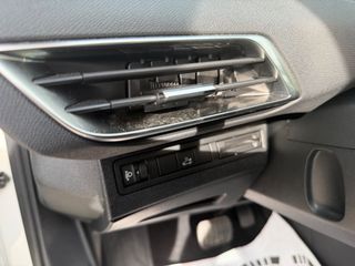 Peugeot 3008 2020 ALLURE  CONTROL-thumb-28