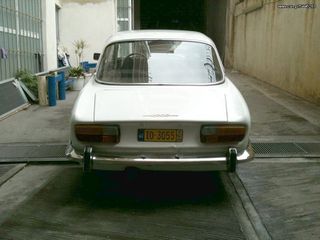 Alfa Romeo GTV 1975-thumb-3