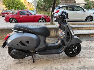 Vespa GTS 300 2019 GTS 300 Vespa-thumb-3