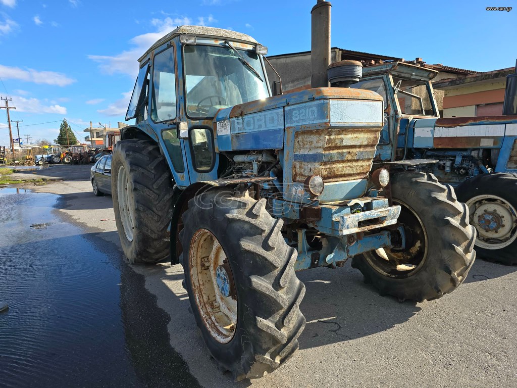 Τρακτέρ Ford 1989 8210 ΜΕ ΧΑΡΤΙΆ ΚΟΜΠΛΈ
