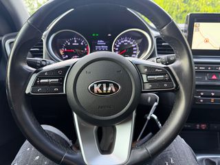 Kia Ceed / cee'd 2018 GT LINE-thumb-26