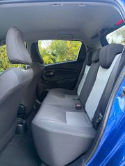 Toyota Yaris 2018-thumb-27