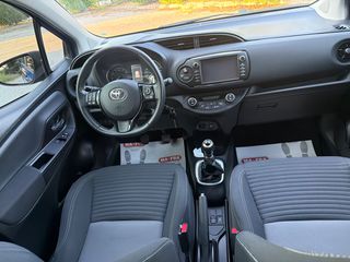 Toyota Yaris 2018-thumb-16