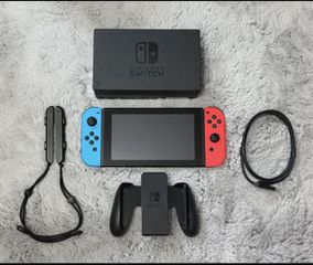 Nintendo Switch σε άριστη κατάσταση – σαν καινούριο! + προστατευτική θήκη μεταφοράς