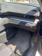 Peugeot 3008 2021-thumb-5