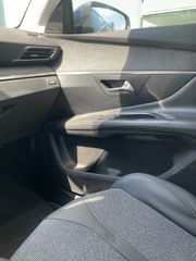 Peugeot 3008 2021-thumb-12