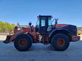 Φορτωτής Με Λάστιχα Hitachi 2013 ZW250-5B-thumb-1