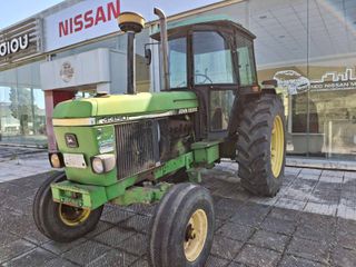 Τρακτέρ John Deere 1982 3350
