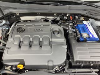 Volkswagen Golf 2018-thumb-26