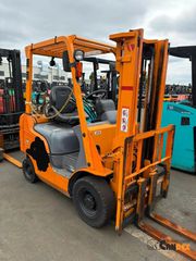 Mitsubishi 2014 FGE15T-F34