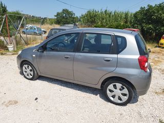 Chevrolet Aveo 2010-thumb-17