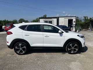 Hyundai Tucson 2017 PREMIUM 1.7-thumb-3