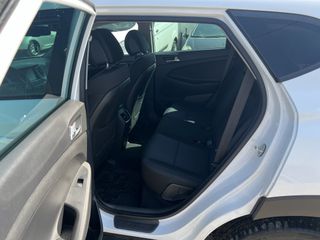 Hyundai Tucson 2017 PREMIUM 1.7-thumb-9