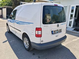 Volkswagen Caddy 2009-thumb-4