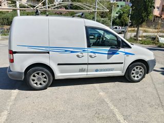 Volkswagen Caddy 2009-thumb-5