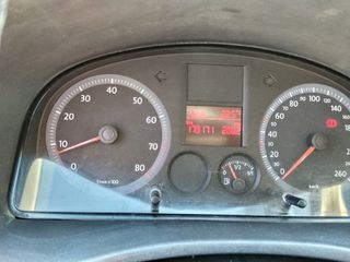 Volkswagen Caddy 2009-thumb-9