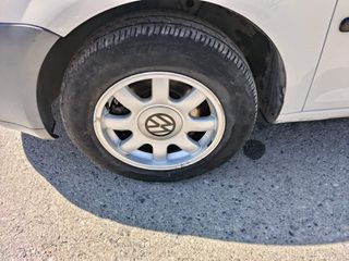 Volkswagen Caddy 2009-thumb-12