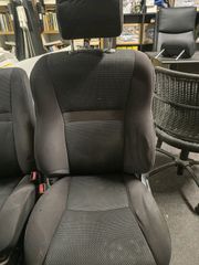 Πλήρες σαλόνι Yaris TS 2000-thumb-1