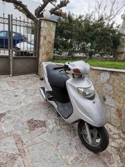 Suzuki UE 125 2002
