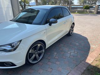 Audi A1 2011 1.4 TFSI S line S tronic-thumb-5